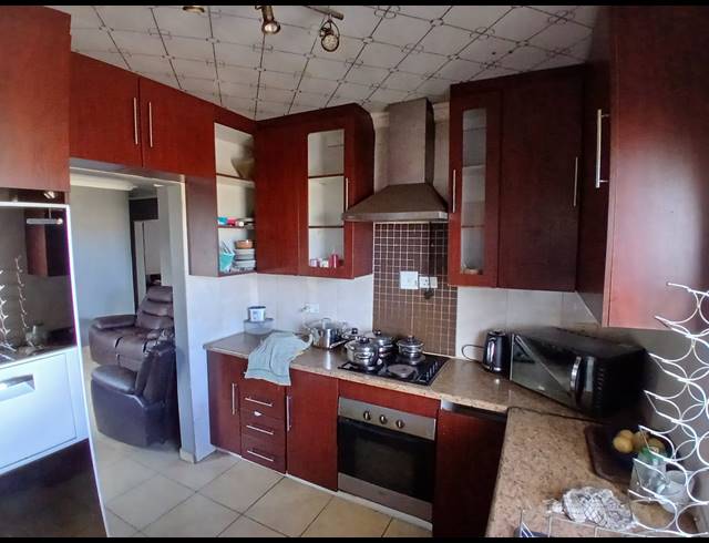 3 BEDROOM HOUSE FOR SALE IN SEBOKENG ZONE 17